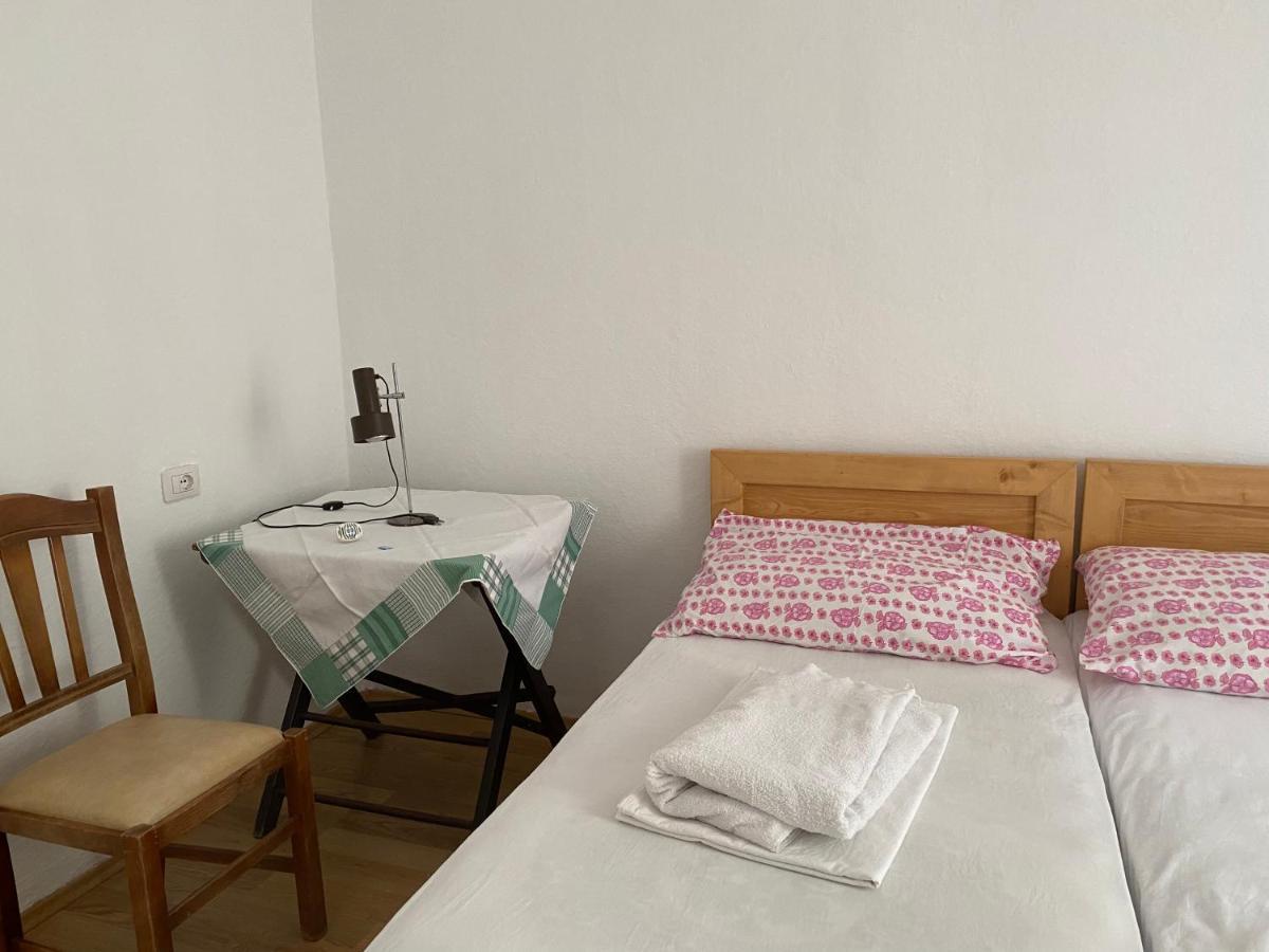 Rupa Guest House Camping Shkodër 外观 照片