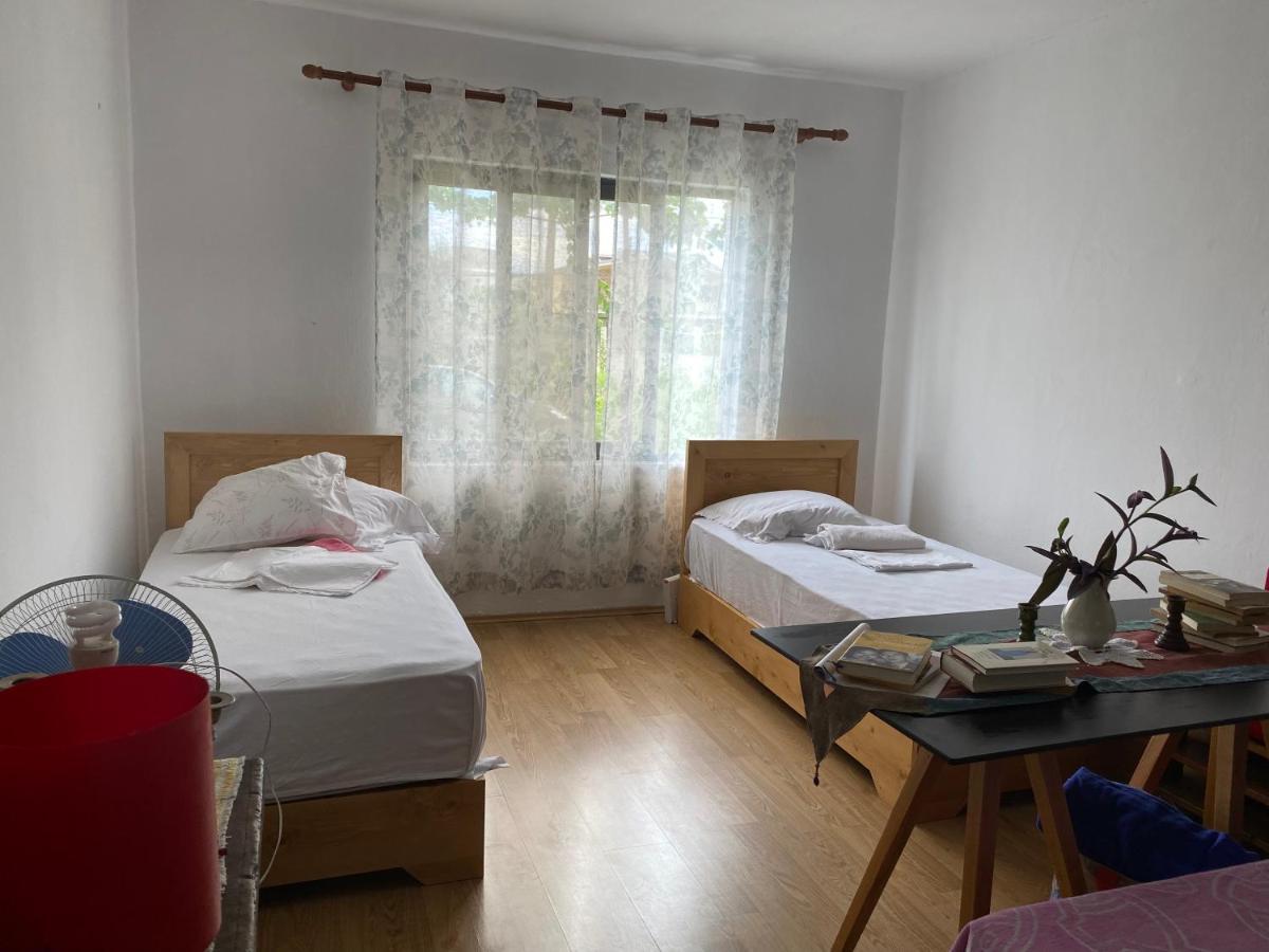 Rupa Guest House Camping Shkodër 外观 照片