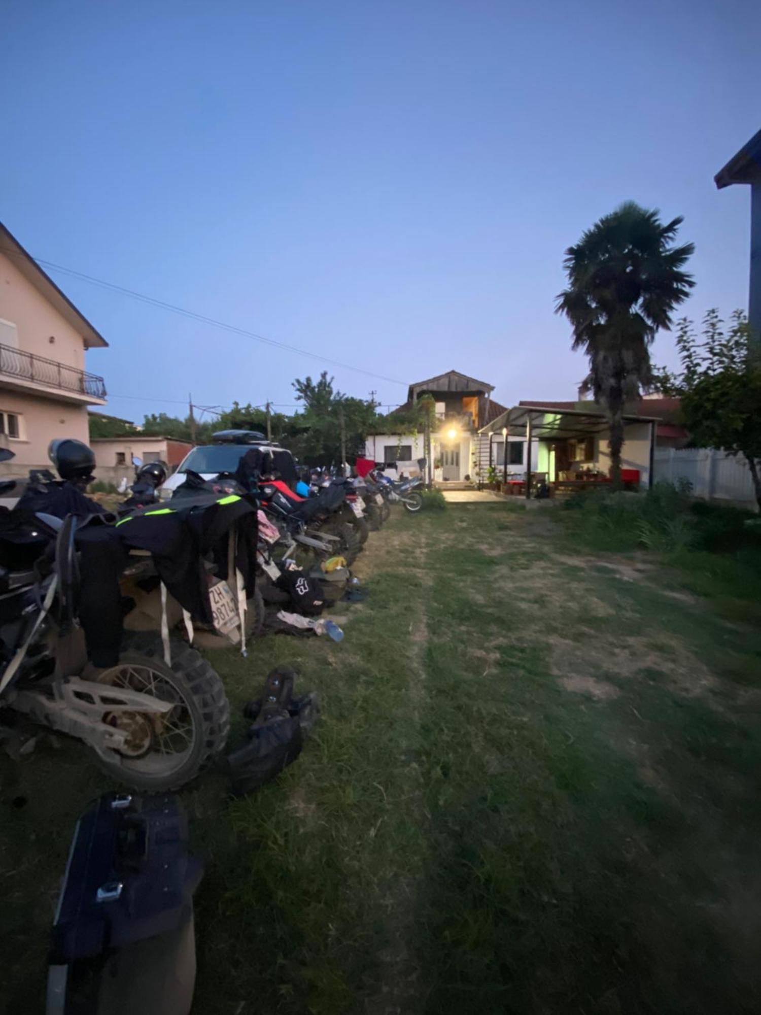 Rupa Guest House Camping Shkodër 外观 照片