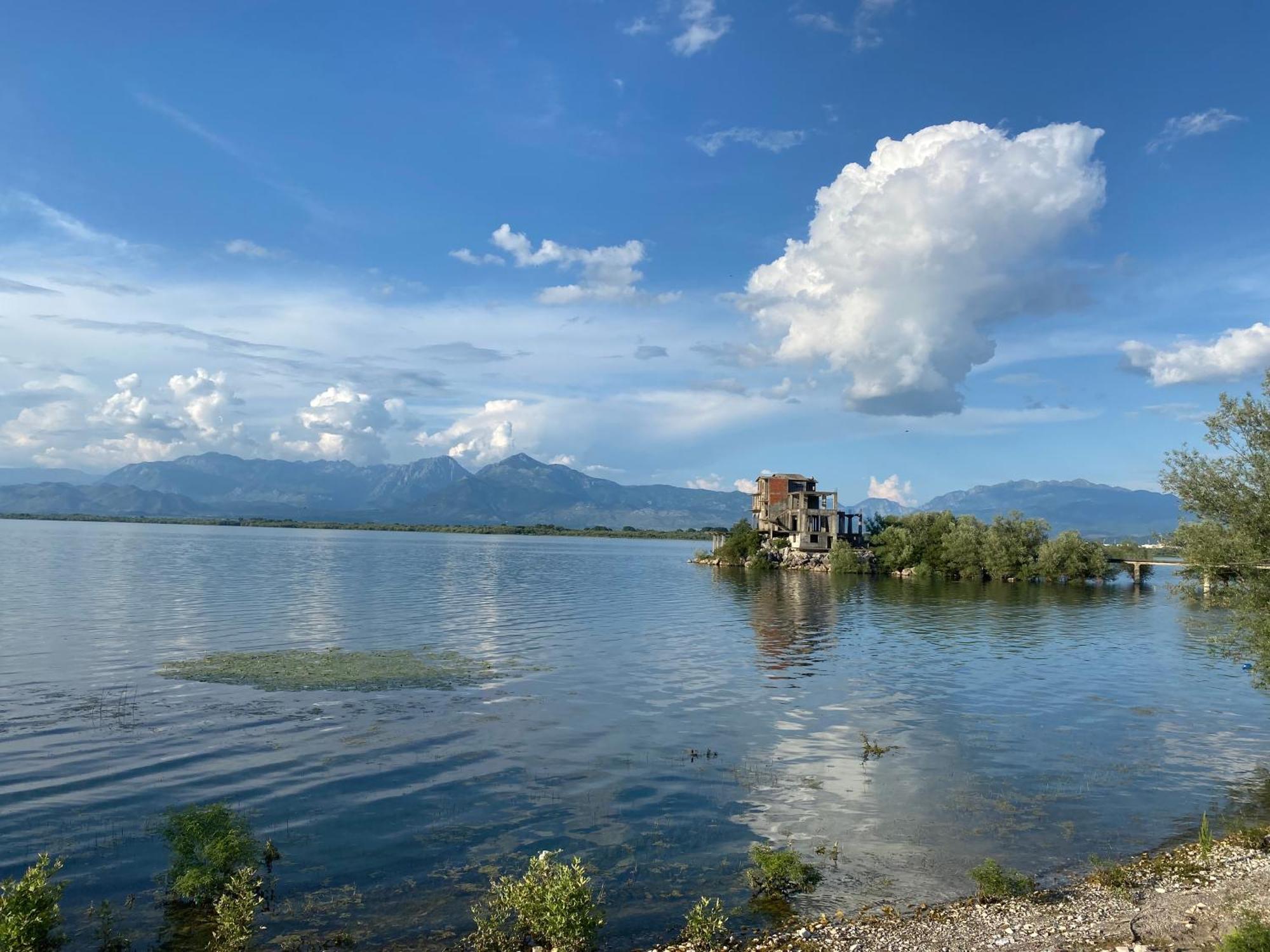 Rupa Guest House Camping Shkodër 外观 照片